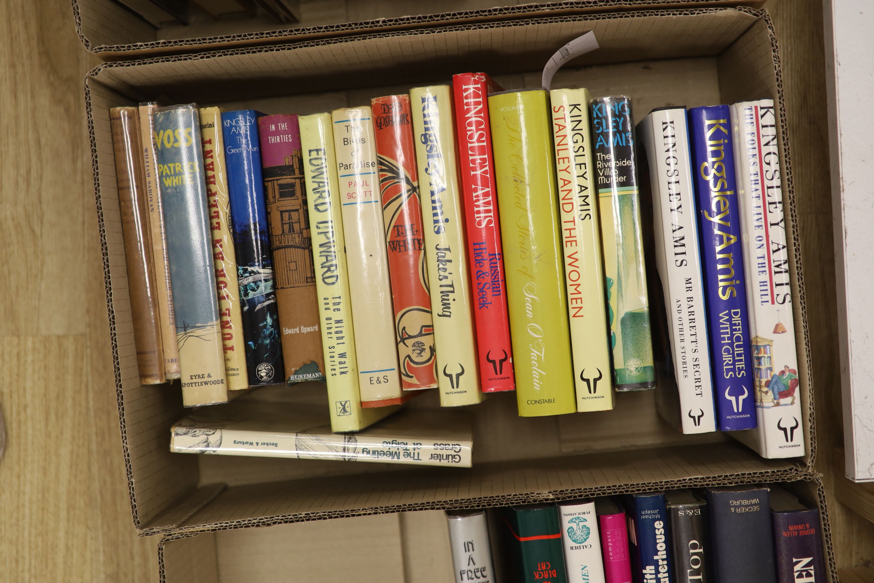 Novels (English). A selection of (mostly) later 20th century first editions in d/wrappers